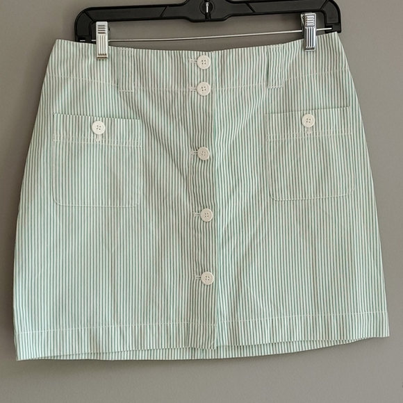 Vineyard Vines Dresses & Skirts - VINEYARD VINES mini skirt striped cotton green